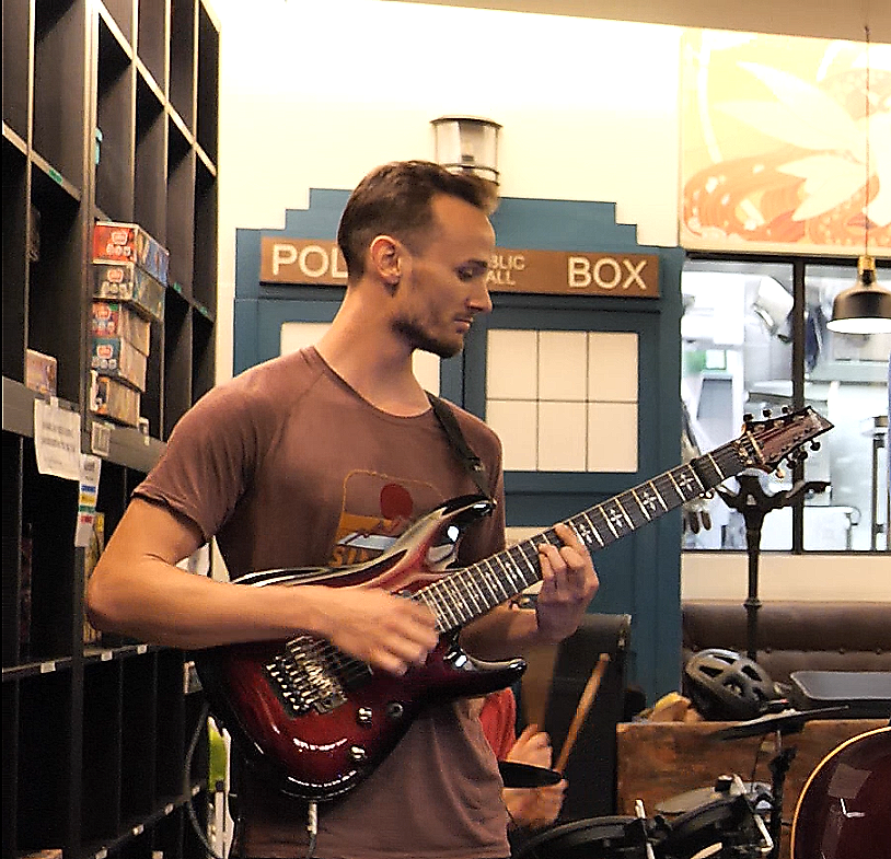 Cours de guitare avec Theo